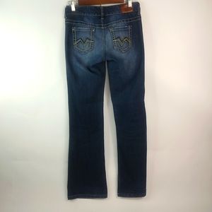Maurices 5/6L 30x34 Dark Wash Distressed Jeans